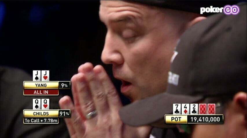 Broadcast still of Lee Childs facing an all-in decision against Yang in the 2007 WSOP Main Event