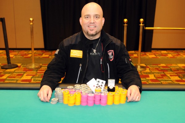 Lee Childs at the table after his 2009 WSOP Circuit victory